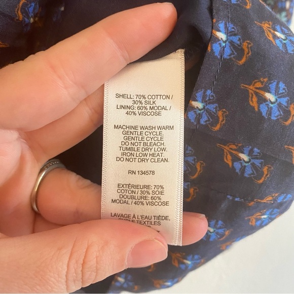 Vineyard Vines Smocked Blue Puff Sleeve Blouse‎ - Picture 6 of 7